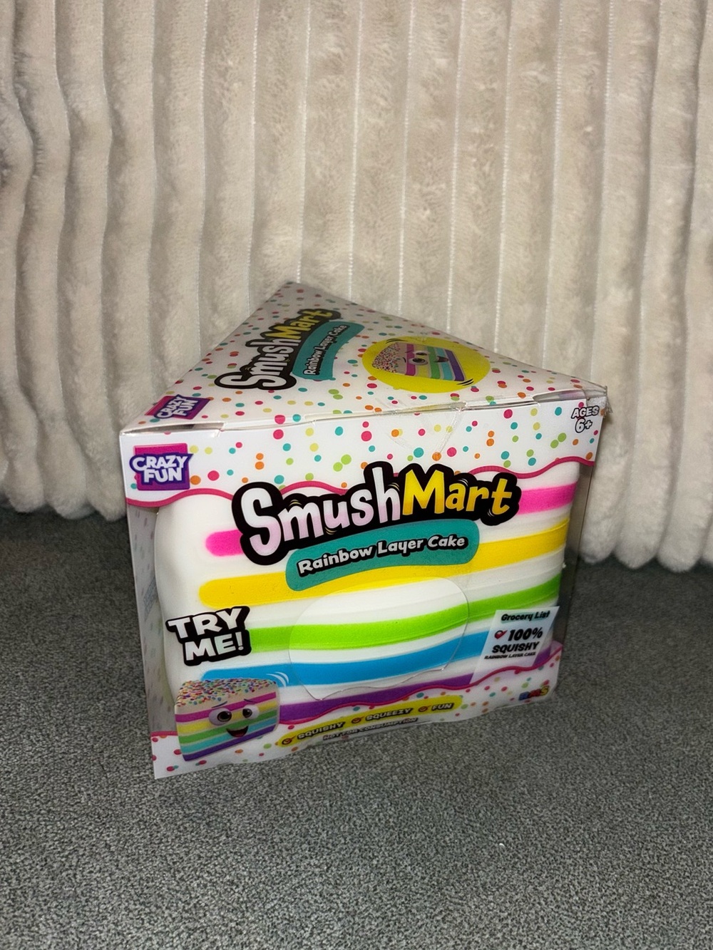 New Jumbo RMS SmushMart Rainbow Layer Cake - Picture 5 of 9